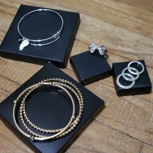Mystery jewelry bundles - 4 pieces for $20 👑